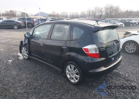 2011 Honda Fit Sport z USA, uszkodzony, nr VIN JHMGE8H53BC026221